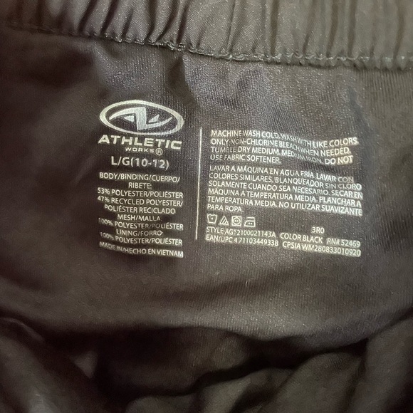 Girl’s Athletic Works Shorts and Summer Tee - Picture 4 of 6
